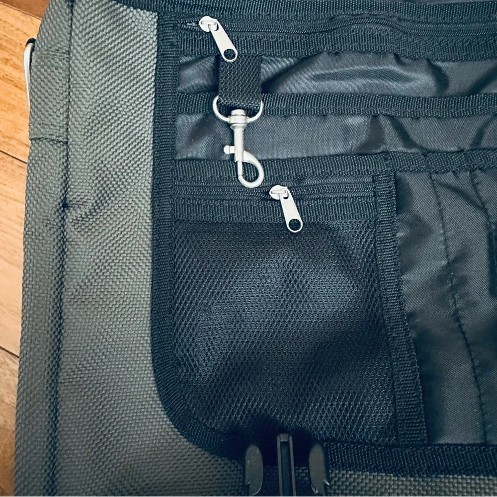 Everest Suede Trimmed Briefcase Laptop Bag Olive Green NWT